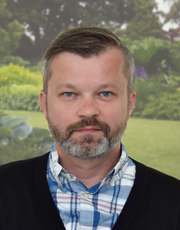 Marcin Mikolajczak headshot